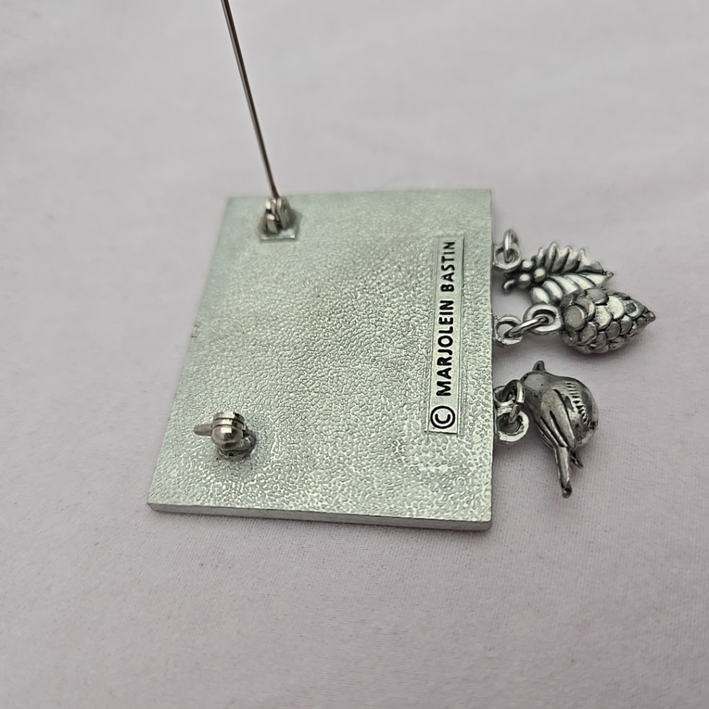 MB Silver and Yellow Rabbit Brooch - Picture 5 of 7